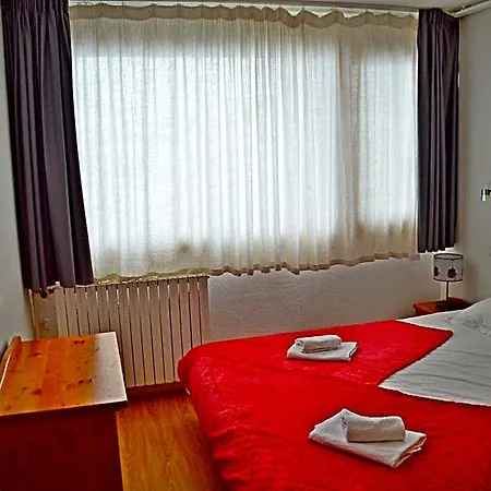Отель Le Terril Blanc 2*
